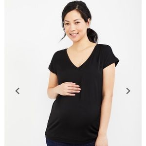 Motherhood maternity v neck black shirt